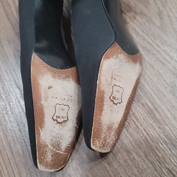 Stuart Weitzman Women's Vintage Style Ribbed Navy Blue Heels Size 7.5 AA - Picture 7 of 9